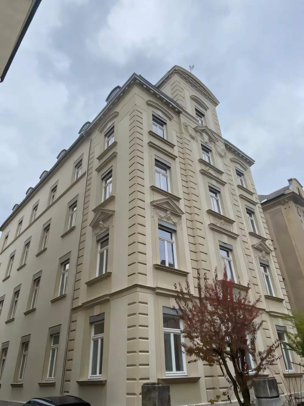 Fenster in mehrgeschössigen Gebäuden