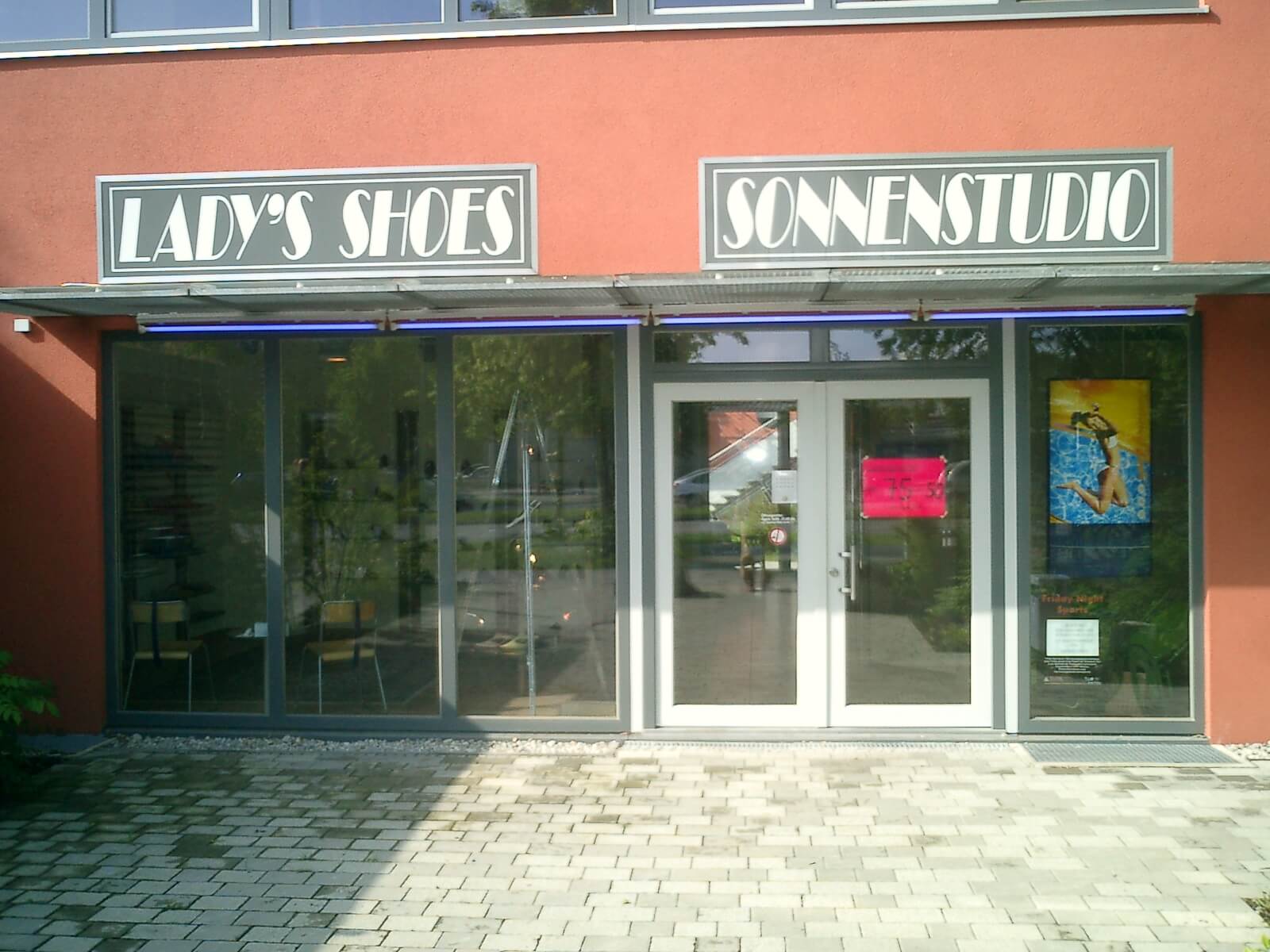 Albinger Fensterbau fertigt Schaufenster